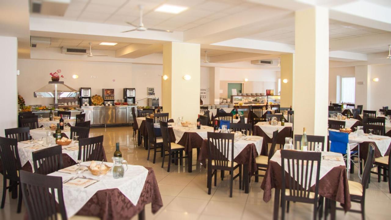 Club Vacanze In Τσέρβια Εξωτερικό φωτογραφία