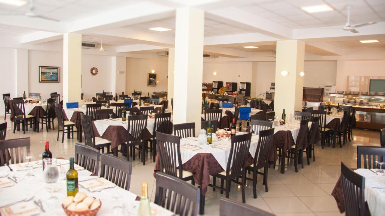 Club Vacanze In Τσέρβια Εξωτερικό φωτογραφία